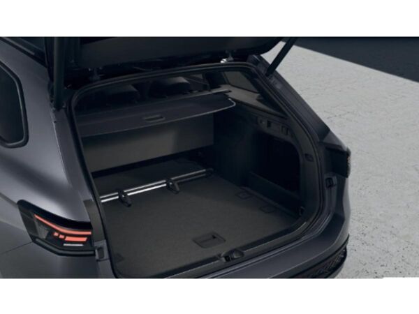 Volkswagen Passat R 2,0 TSI 4MOTION DSG LED-Matrix Leder R-Performance Paket & Abgasanlage bild 5
