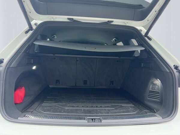 Volkswagen Touareg 3.0 V6 TDI R-Line 4M AUT Navi LED App bild 5