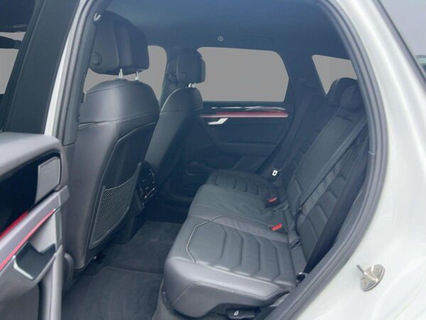 Volkswagen Touareg 3.0 V6 TDI R-Line 4M AUT Navi LED App bild 7