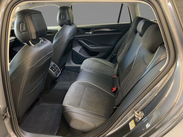 Volkswagen Passat Var. 1,5 TSI Business eHybrid DSG RearVie bild 7