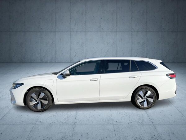 Volkswagen Passat Business /AHK /GANZJAHRESREIFEN bild 3