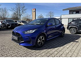 Toyota Yaris Hybrid Teamplayer inkl. Winterpaket*
