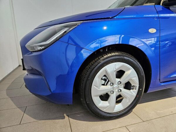 Suzuki Swift ☀️ Fahrspaß zum Sommerpreis – der Suzuki Swift Comfort CVT 🚗 bild 3