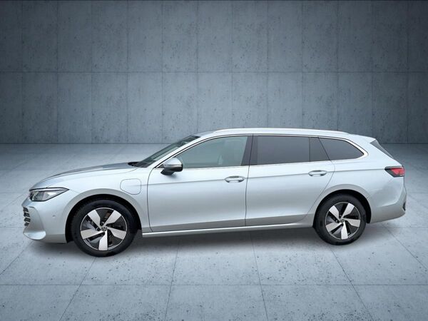 Volkswagen Passat Business /AHK /GANZJAHRESREIFEN bild 3