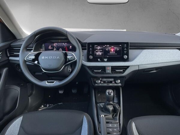 Skoda Kamiq 1.0 TSI TOUR *PRIVAT*SOFORT* l MATRIX l KESSY l 2xPDC l SHZ l KAMERA l KLIMA l bild 3