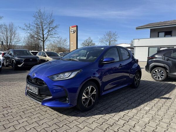 Toyota Yaris Hybrid Teamplayer inkl. Winterpaket* bild