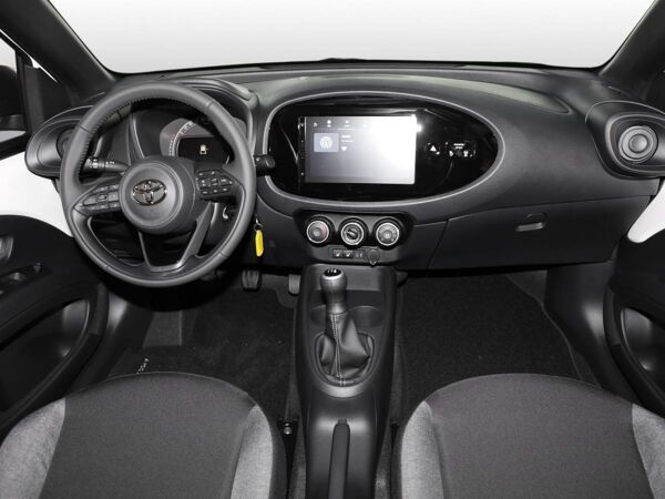 Toyota Aygo X 1,0 l Business Edition TAGESZULASSUNG bild 6