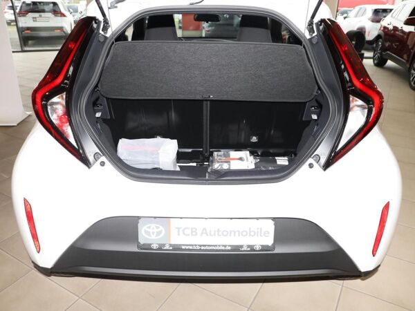 Toyota Aygo X 1,0 l Business Edition TAGESZULASSUNG bild 7