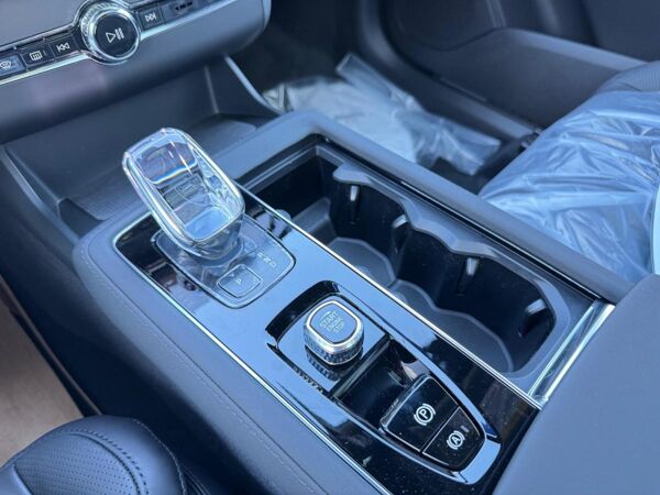 Volvo XC90 T8 AWD ULTRA BLACK EDITION - MJ27 - Inkl. Anhängerkupplung! - Sofort lieferbar bild 7