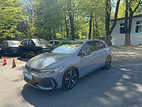 Volkswagen Golf VIII 1.5 eHybrid GTE DSG Rückfkamera AppConnect Volkswagen Golf VIII 1.5 eHybrid GTE DSG Rückfkamera AppConnect