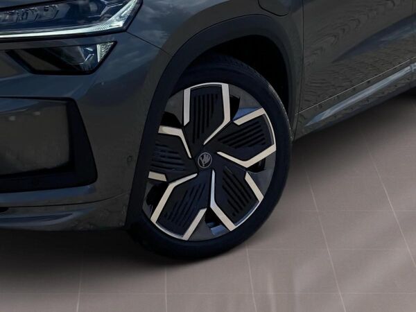 Skoda Kodiaq SPORTLINE 1.5TSI MATRIX.NAV.DSG.AHK.HUD.360°.AMBIENTE.DAB+ bild 6