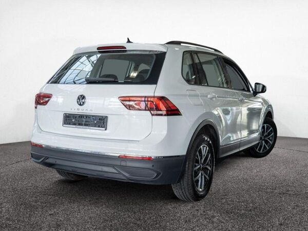 Volkswagen Tiguan 1.5 TSI Life 5J-Garantie LED Navi Sitzhzg bild 4
