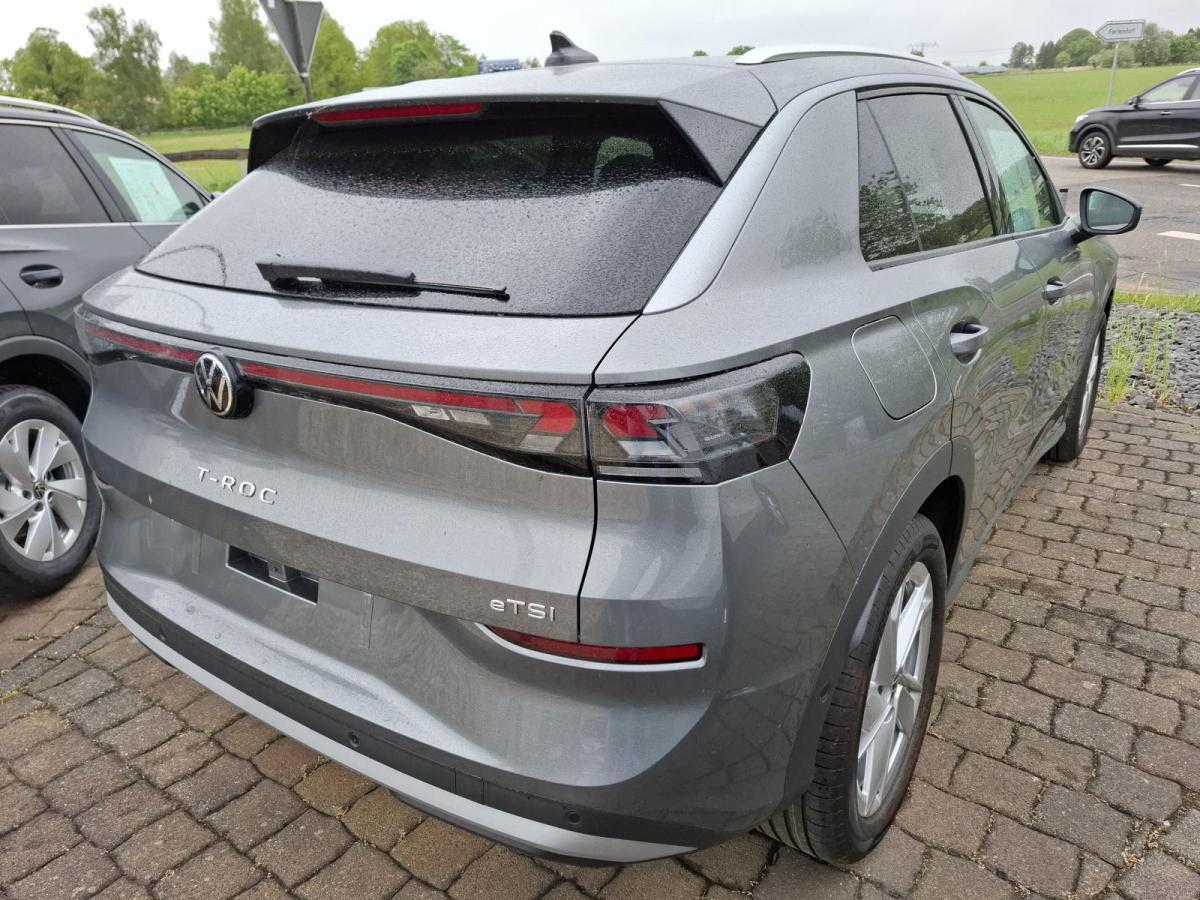 Volkswagen T-Roc Style 1.5 l eTSI 150 PS 7-Gang DSG-SOFORT VERFÜGBAR bild 3