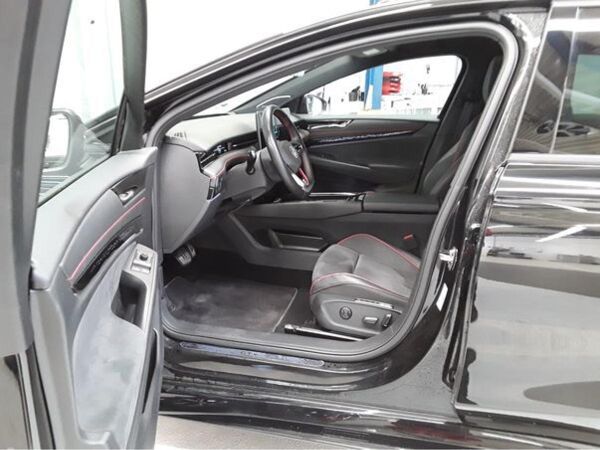 Volkswagen ID.7 Tourer GTX - Interieur Plus und Exterieur Plus Paket + PANO inkl. 8-fach Bereifung bild 5