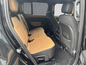 Land Rover Defender 110 D300 X bild 5