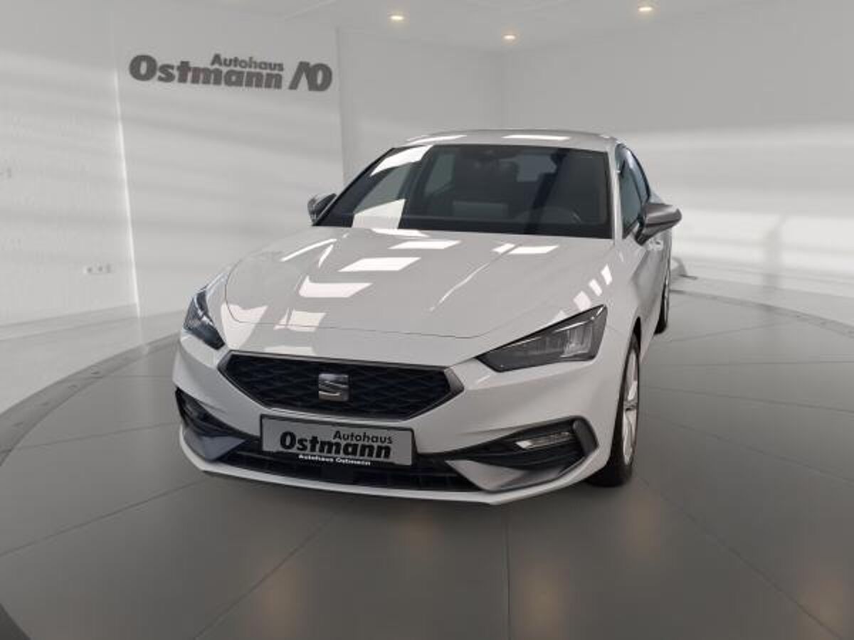 Seat Leon 1.5 eTSI FR Navi RFK SHZ CarPlay ACC bild