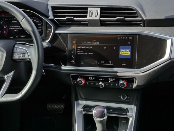 Audi Q3 Sportback 35 TDI S line LED*AHK*EPH*ACC bild 6