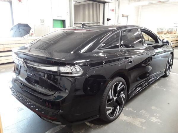 Volkswagen ID.7 GTX 4Mo. - Interieur und Exterieur Plus Paket + PANO / 8-fach Bereift bild 3