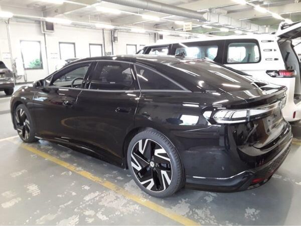 Volkswagen ID.7 GTX 4Mo. - Interieur und Exterieur Plus Paket + PANO / 8-fach Bereift bild 4