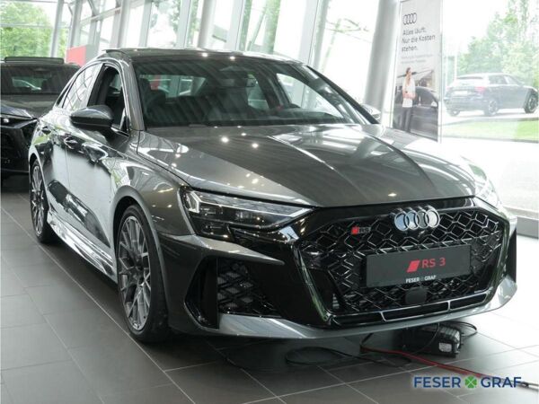 Audi RS3 Limousine S tronic bild 3