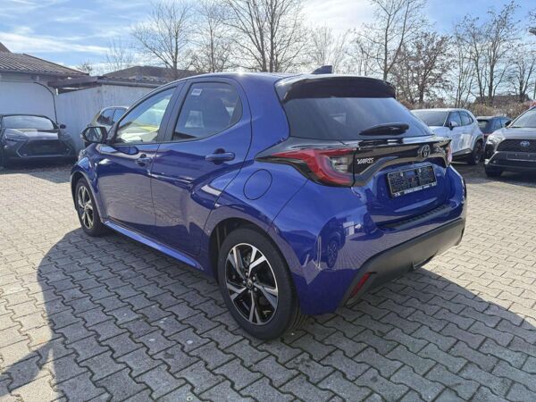 Toyota Yaris Hybrid Teamplayer inkl. Winterpaket* bild 4