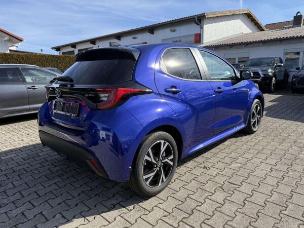 Toyota Yaris Hybrid Teamplayer inkl. Winterpaket* bild 6