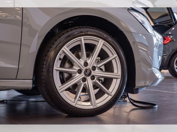 Audi A3 Sportback adv TFSI S tronic S LINE/CARBON/NAV bild 6