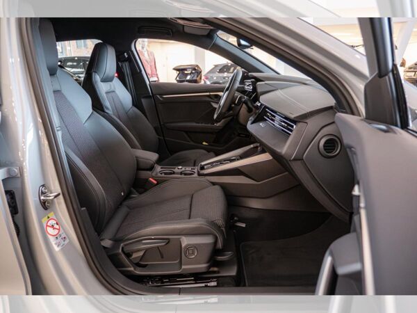Audi A3 Sportback adv TFSI S tronic S LINE/CARBON/NAV bild 7