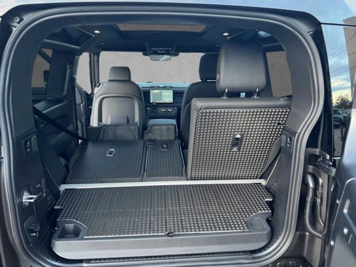 Land Rover Defender 90 D300 X-Dynamic SE bild 5