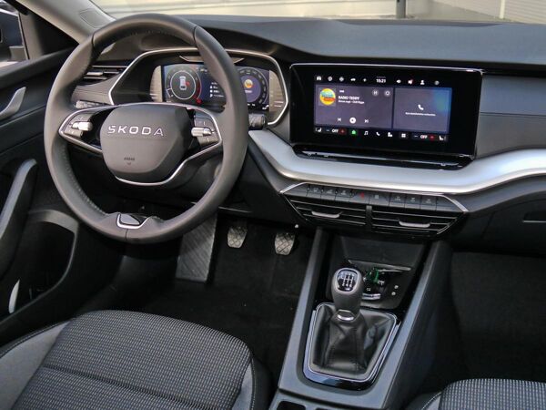 Skoda Octavia Combi "Selection" 1.5TSI 116PS *SOFORT VERFÜGBAR* bild 5