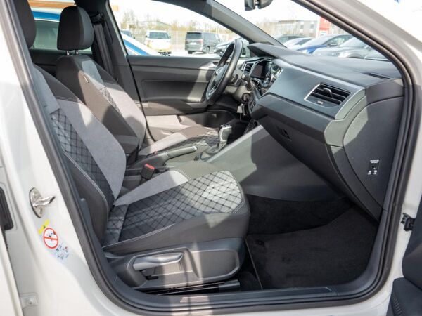 Volkswagen Taigo Taigo 1.5 TSI R-Line SOFORT VERFÜGBAR bild 5