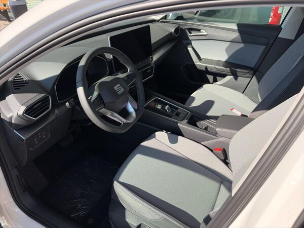Seat Leon Road Edition eTSI 150 DSG ✅ SOFORT VERFÜGBAR ✅ NAVI ✅ ACC ✅ KESSY ✅ RFK ✅ LED ✅ 3-Zonen Klima 🔥 bild 4