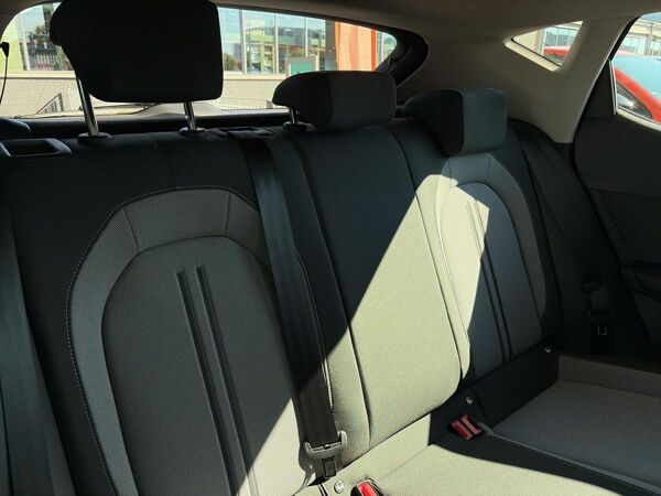 Seat Leon Road Edition eTSI 150 DSG ✅ SOFORT VERFÜGBAR ✅ NAVI ✅ ACC ✅ KESSY ✅ RFK ✅ LED ✅ 3-Zonen Klima 🔥 bild 6