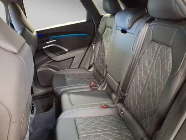 Audi Q5 TFSI S line Matrix Pano AHK Tech pro 360° bild 5
