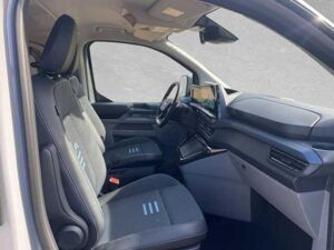 Ford Tourneo Custom Active,8 Sitze , AHK, Türen elektr., Ganzjahresreif.,  Pano Dach, Surround Sound bild 3