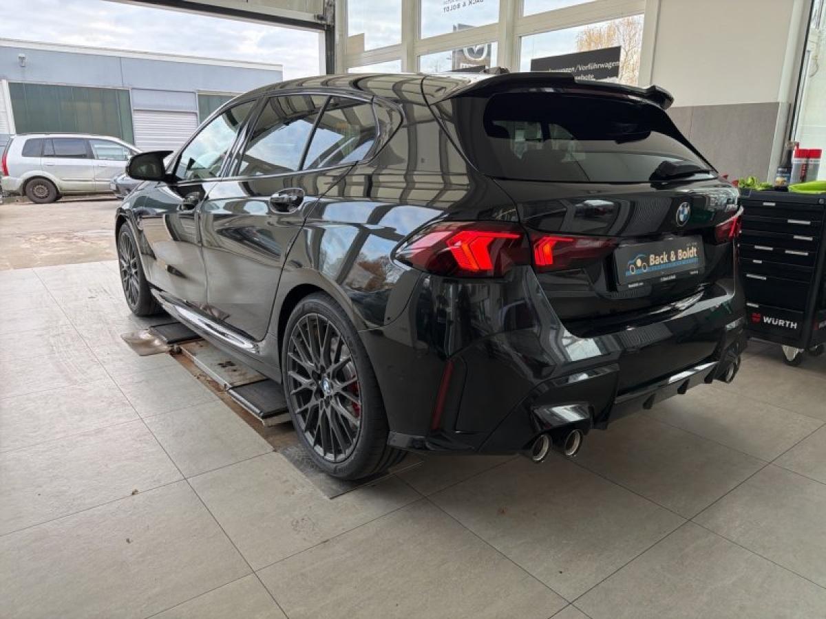 BMW 135 M135 XDRIVE AHK+PANO+360GRAD+HEAD-UP+VOLL LED bild 4