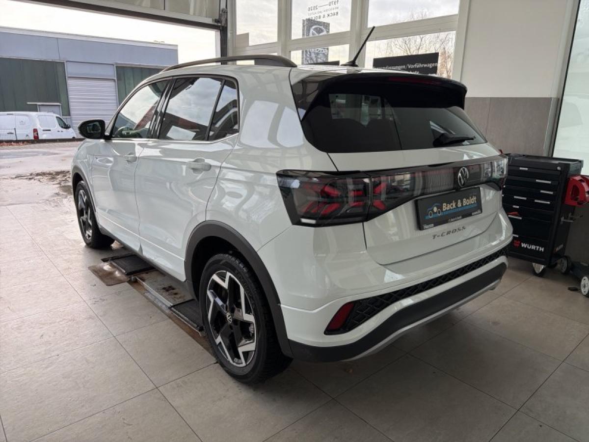 Volkswagen T-Cross T-CROSS R-LINE 1.0TSI VOLL LED+AHK+DISCOVER PRO bild 5