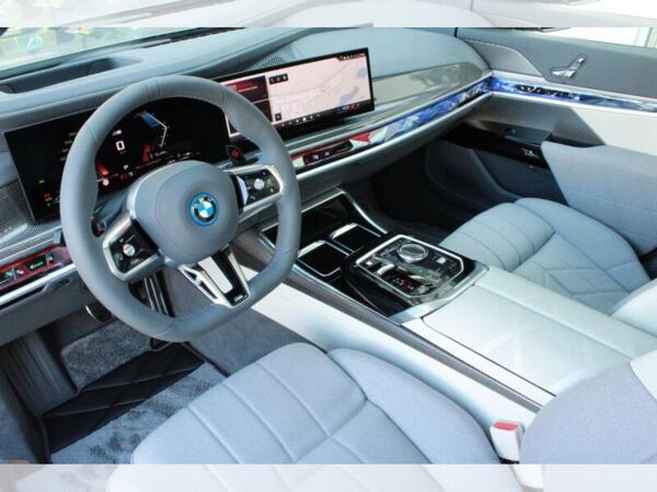 BMW 760 M760e *einmalige Chance*!! nur bei mind. 4 Fahrzeugen im Fuhrpark !!* bild 6