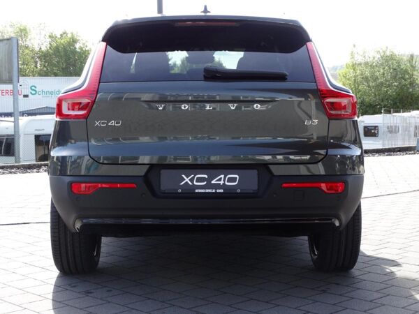Volvo XC40 B3 Plus Dark bild 6