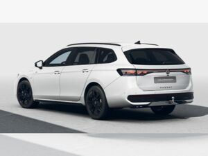 Volkswagen Passat R-Line BLACK STYLE 1.5 eHybrid 177 PS/115 PS *AHK*NAV*MATRIX*PANO*75.260€ bild 4