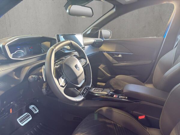 Peugeot 208 GT Mild Hybrid 145 bild 6
