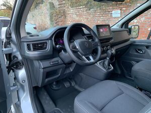 Renault Trafic Grand COMB BLUE dCi 150 EDC EVOLUTION bild 4