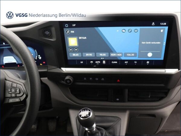 Volkswagen Transporter Kasten Lang Vorb.AHK PDC RFK GJR Klima bild 7
