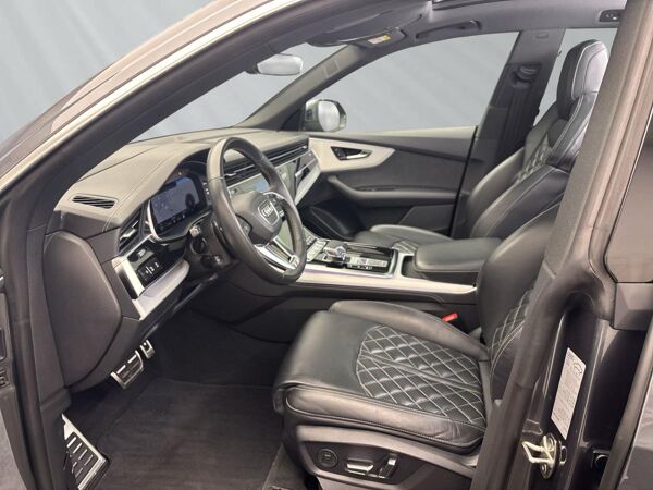 Audi Q8 55 TFSI 250 kW quattro bild 6