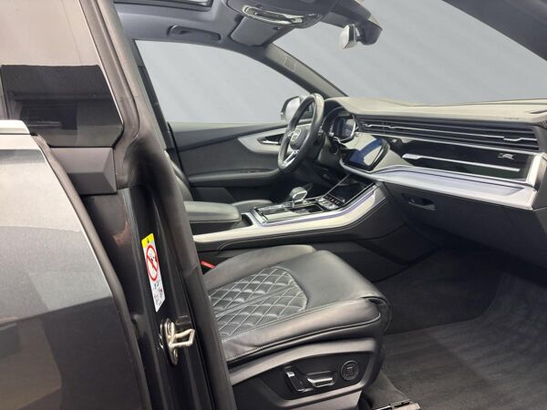 Audi Q8 55 TFSI 250 kW quattro bild 7