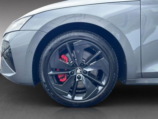 Skoda Octavia Combi RS 2.0 TSI DSG LED NAVI AHK PANO bild 6