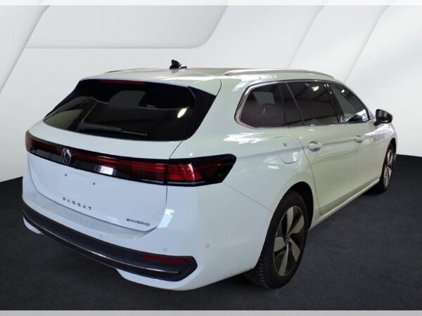 Volkswagen Passat Variant Passat Business 1.5  eHybrid +AHK+NAVI+SH bild 2