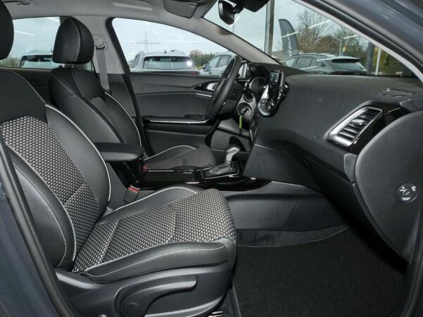 Kia XCeed 1.6T 150 DCT VISION KOMFORT+ bild 4