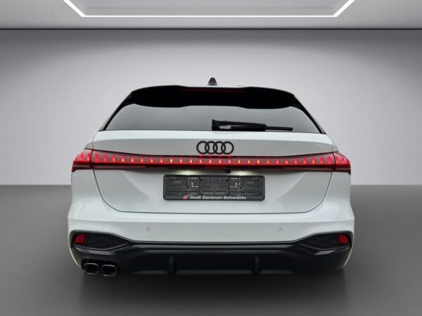 Audi A5 Avant 2.0 TDI Tech Plus S line AHK WKR bild 4