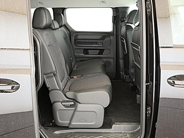 Volkswagen ID.Buzz KR 5Sitze TravelAssist Winterräder el.Heckklappe Anschlussgarantie bild 6